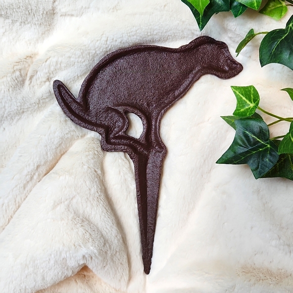 Cast Iron NO! Squatting Dog Lawn/Garden Stake Sign ~ NWOT - Picture 2 of 3